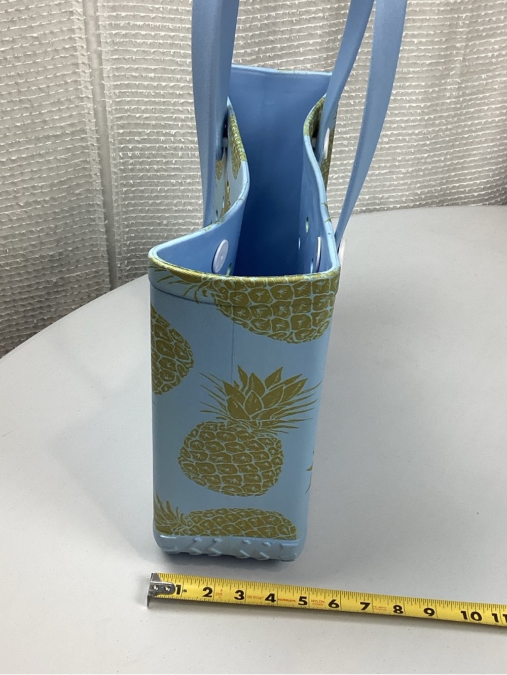 Large Blue Rubber Beach Tote Bag with Pineapple Pattern - Picture 7 of 8